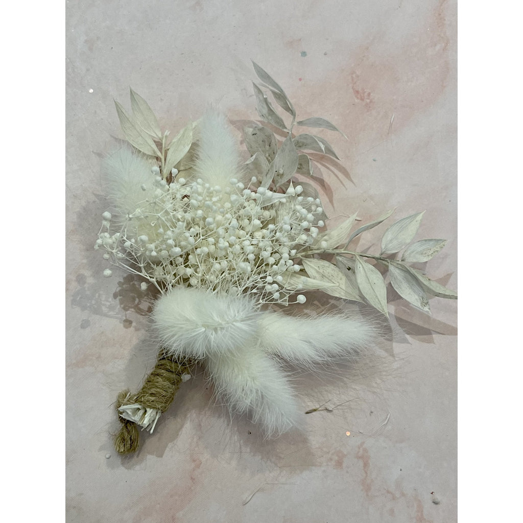 White Mini Flower Cake Bouquet